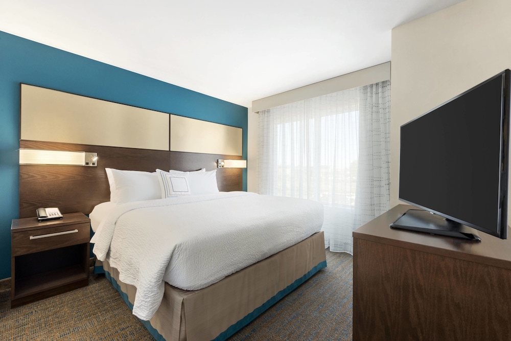 Suite, 1 Bedroom (Mobility Accessible, Tub) photo 2