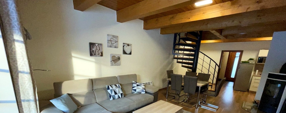 Deluxe Apartment photo 1