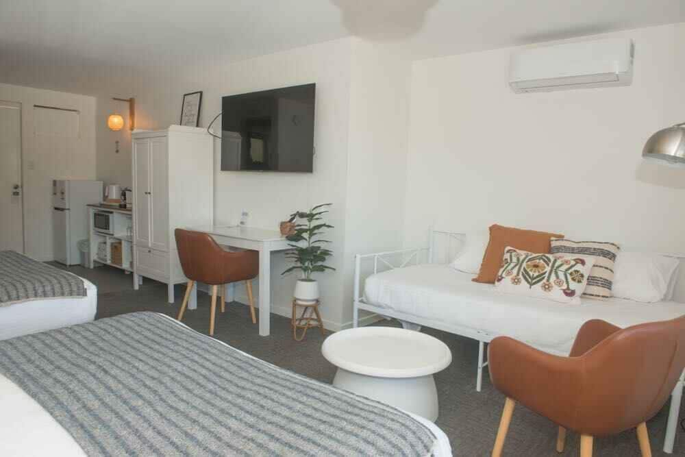 Deluxe Twin Room photo 3