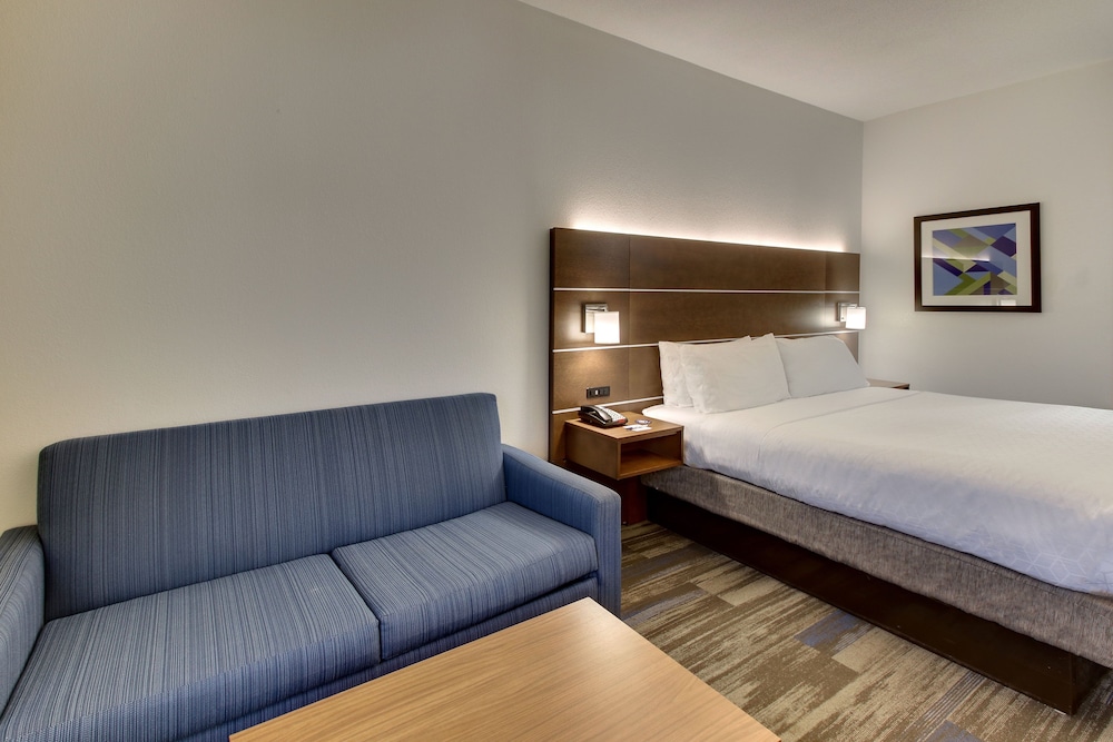 Standard Room, 1 King Bed with Sofa bed - Photo 6