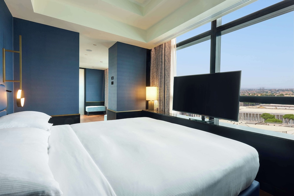 Suite, Multiple Beds, Corner
