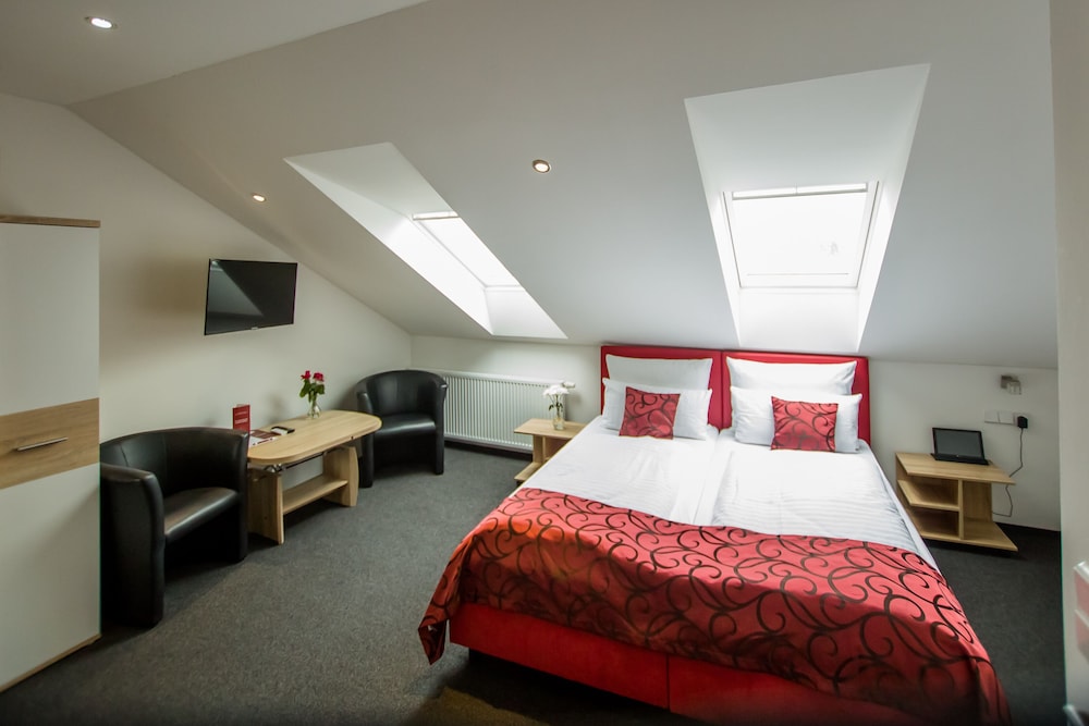 Comfort Triple Room photo 2