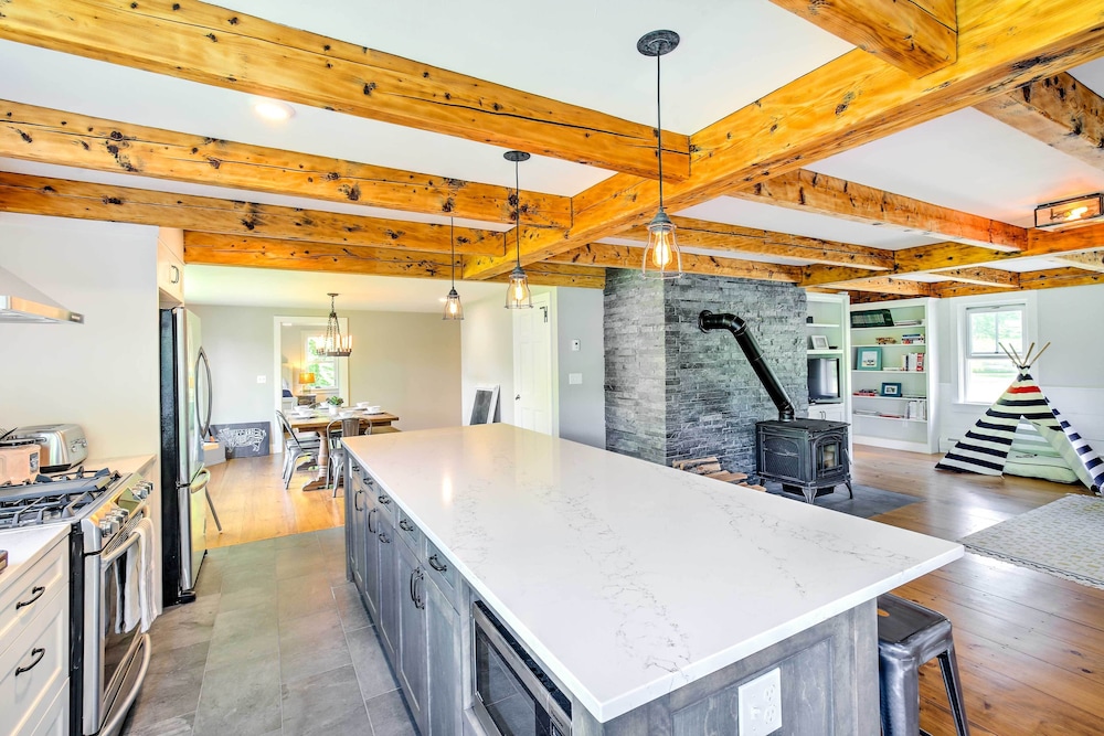House (4 Bedrooms) photo 2