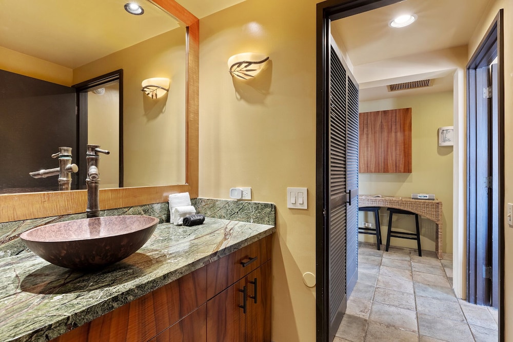 Condo, Multiple Beds (Royal Sea Cliff #415) photo 3