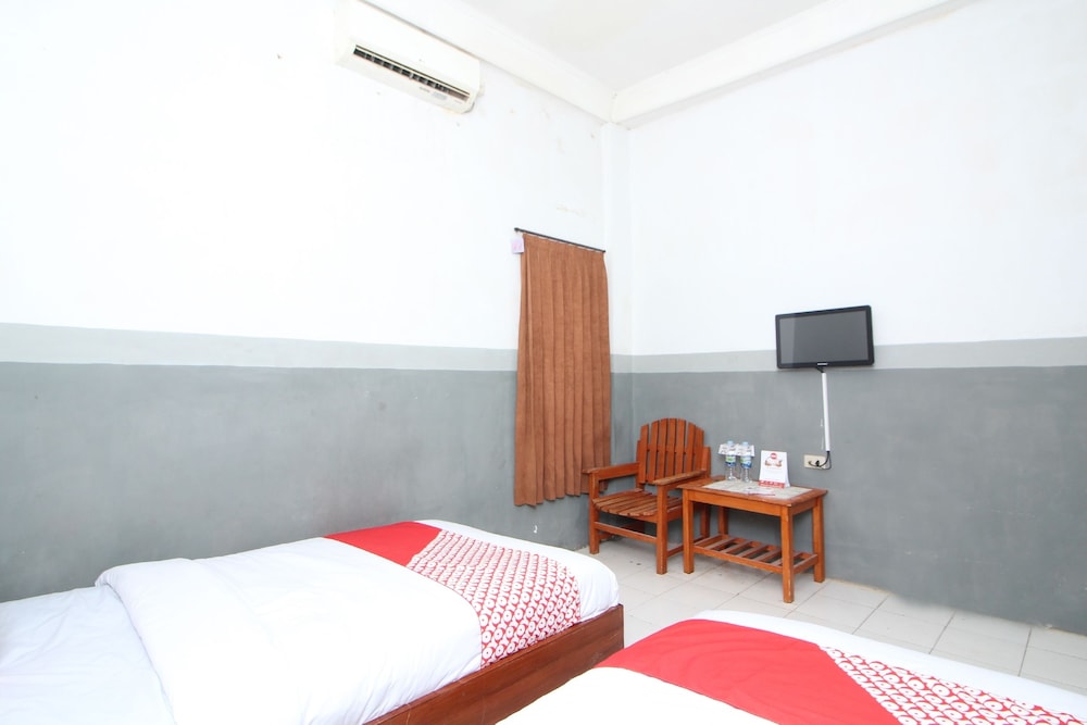 Standard Twin Room - Photo 5