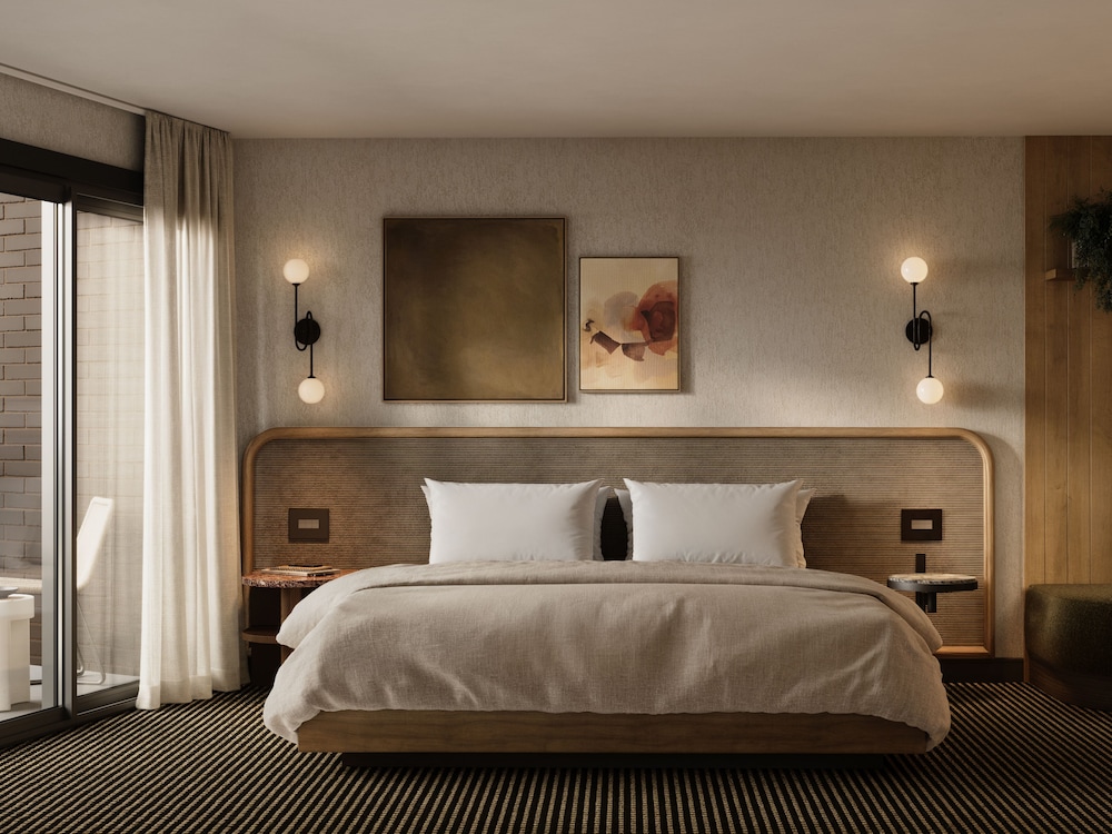 Standard Room, 1 King Bed, Ground Floor