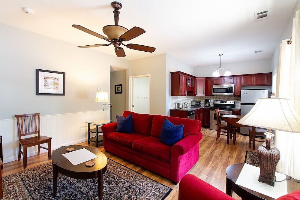 Standard Room, 1 Queen Bed with Sofa bed, Non Smoking (Miners Ridge Villas, 4 Person Villa) photo 2