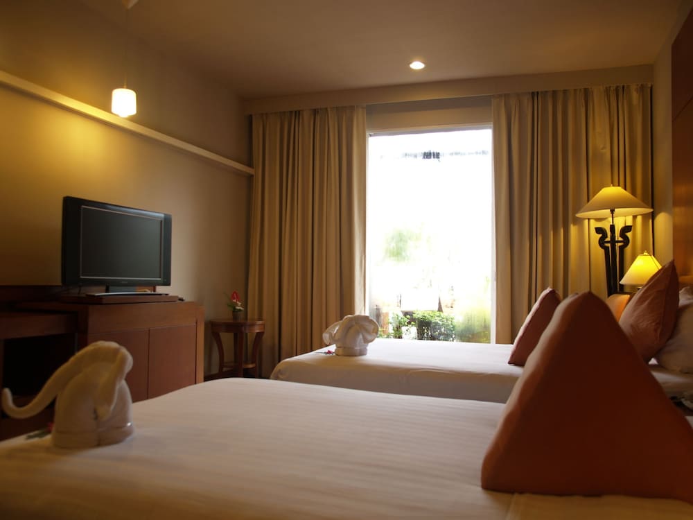 Deluxe Room - Photo 30