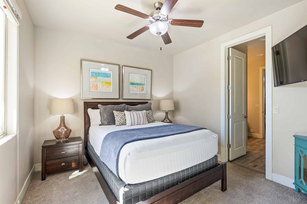 Townhome, 5 Bedrooms photo 1