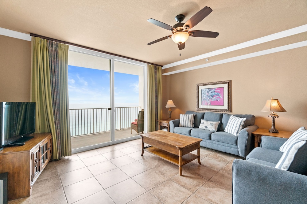 Condo, 2 Bedrooms, Beachfront (1805)
