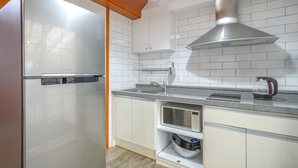 Basic Room, 1 Bedroom (Room 202) - Photo 8