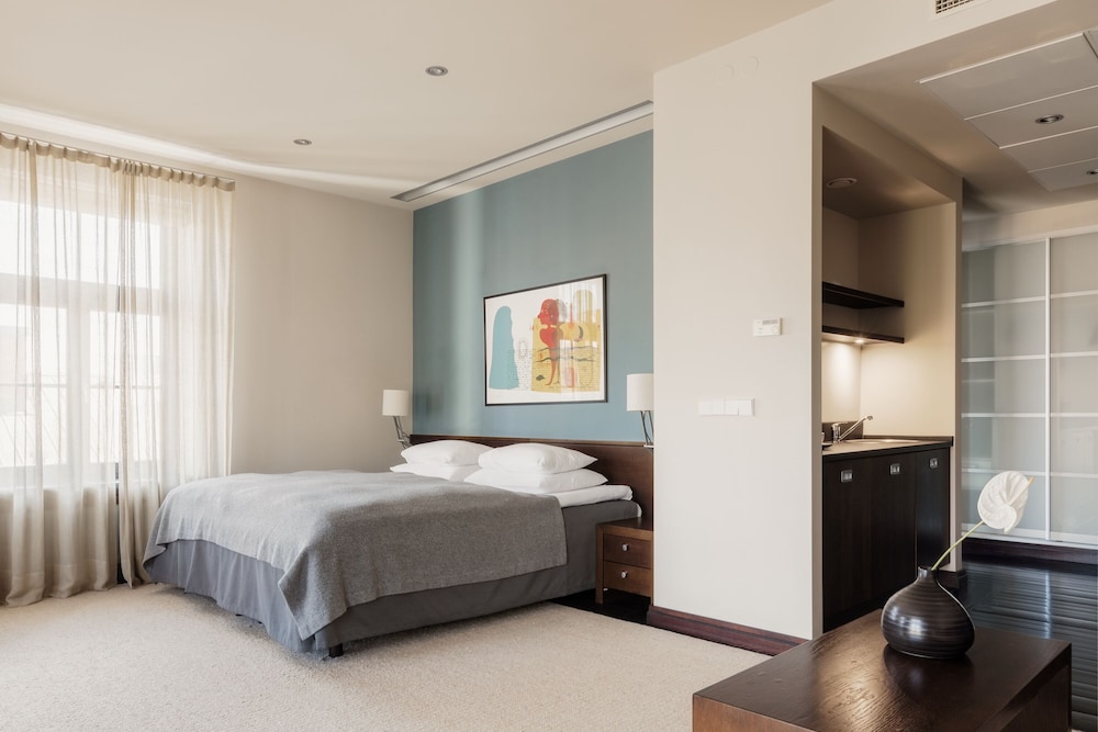 Studio Suite photo 3