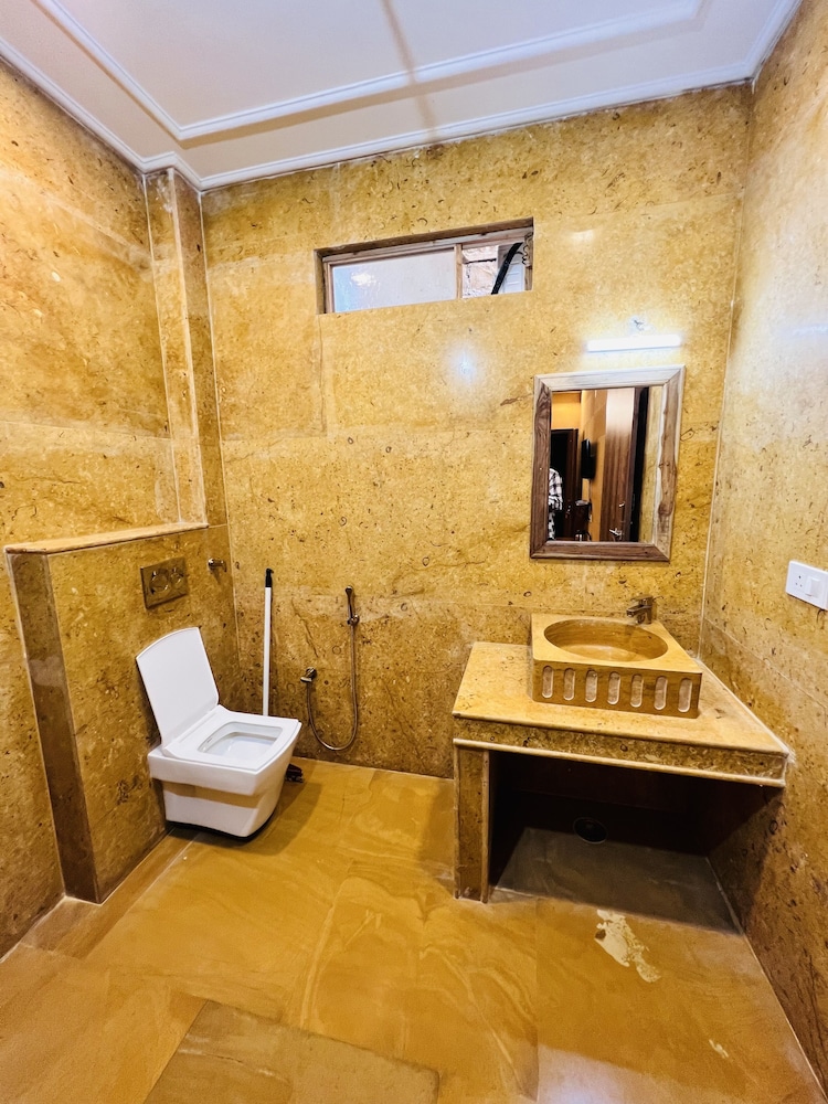 Standard Double Room - Photo 4