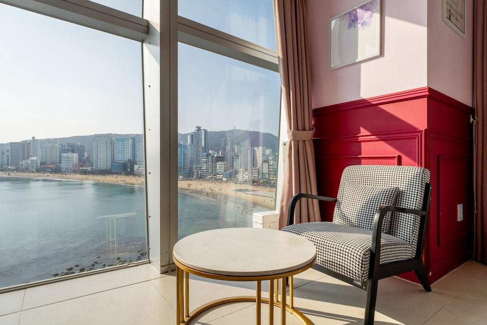 Premium Room, Sea View - Photo 6
