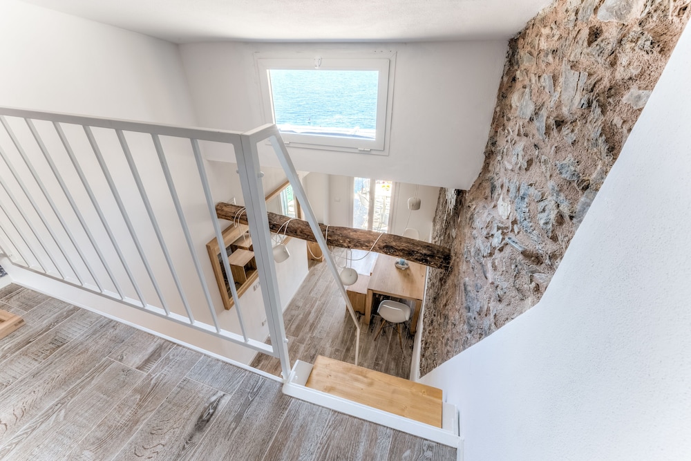 Luxury Apartment photo 3