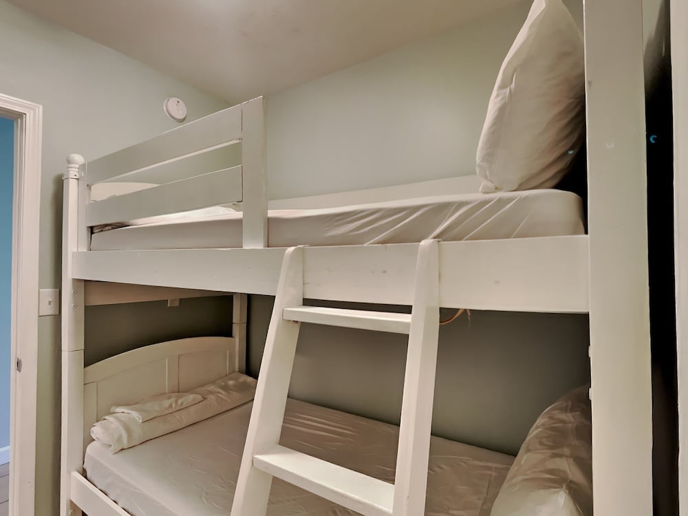 Condo, Multiple Beds, Balcony, Ocean View (#109 - No Pets)