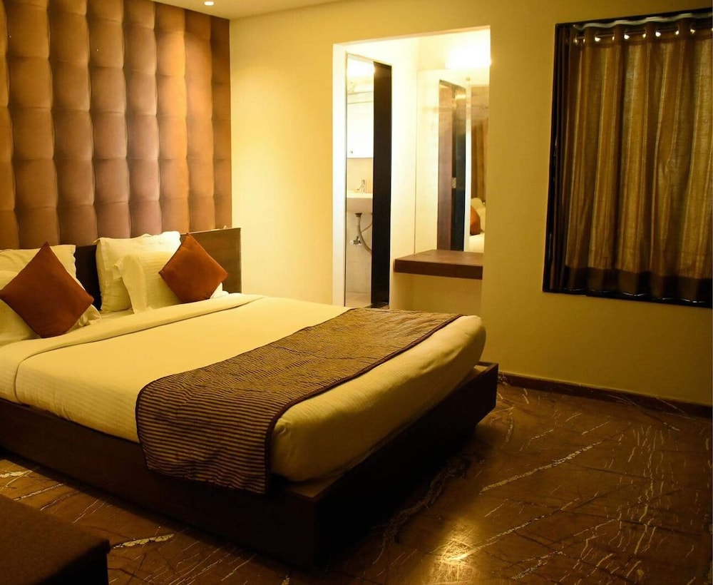 Club Room - Photo 1