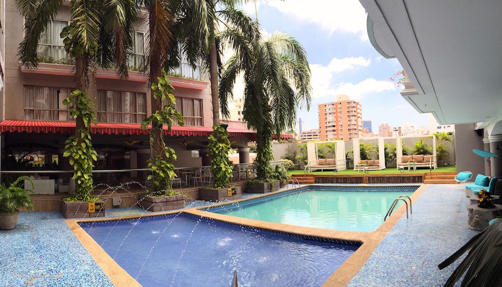 Junior Studio Suite, Balcony, Pool View - Photo 8