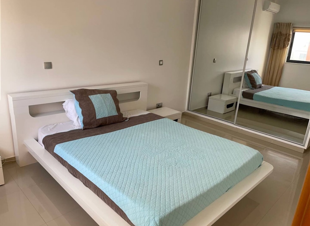Basic Villa photo 1