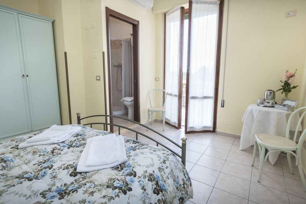 Double Room, Patio, Garden View