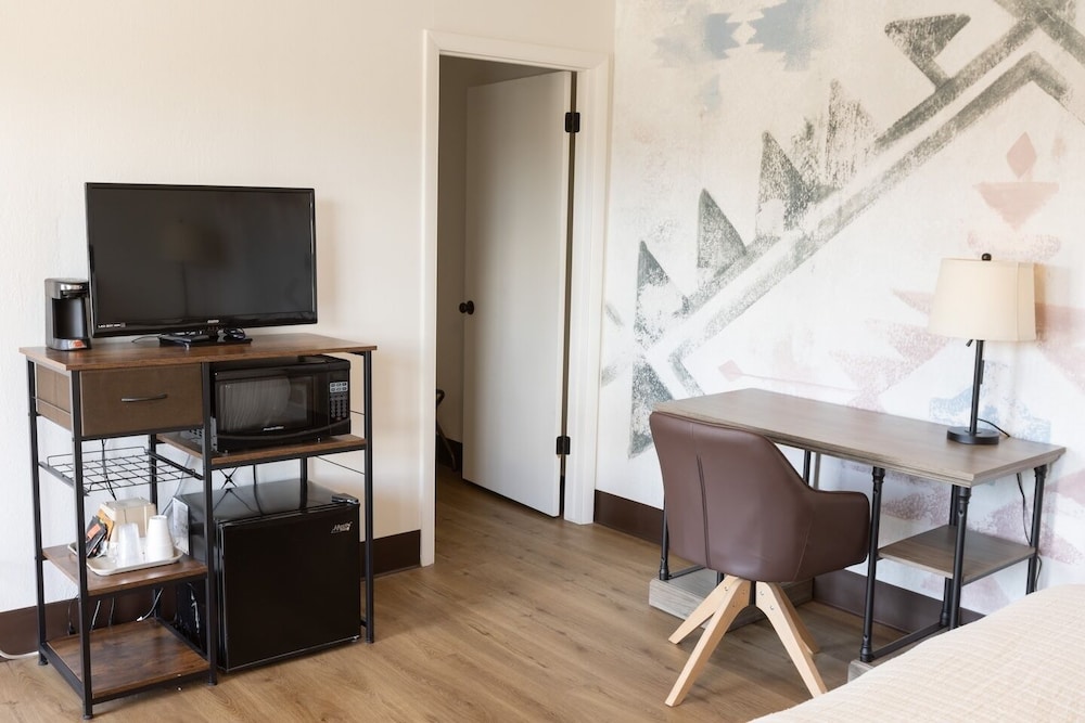 Basic Double Room photo 3