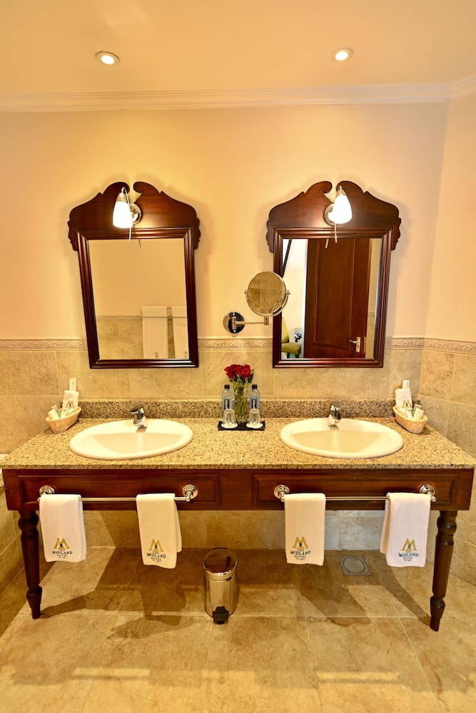Signature Room photo 2