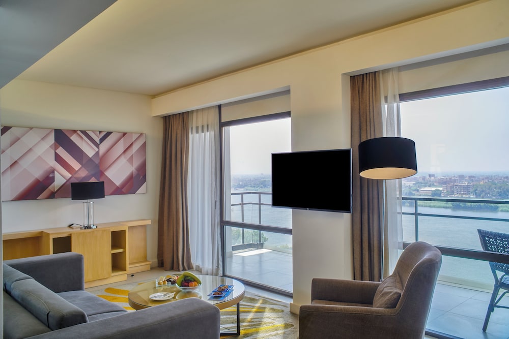 Suite, 1 King Bed, Smoking (Nile View) thumbnail 5