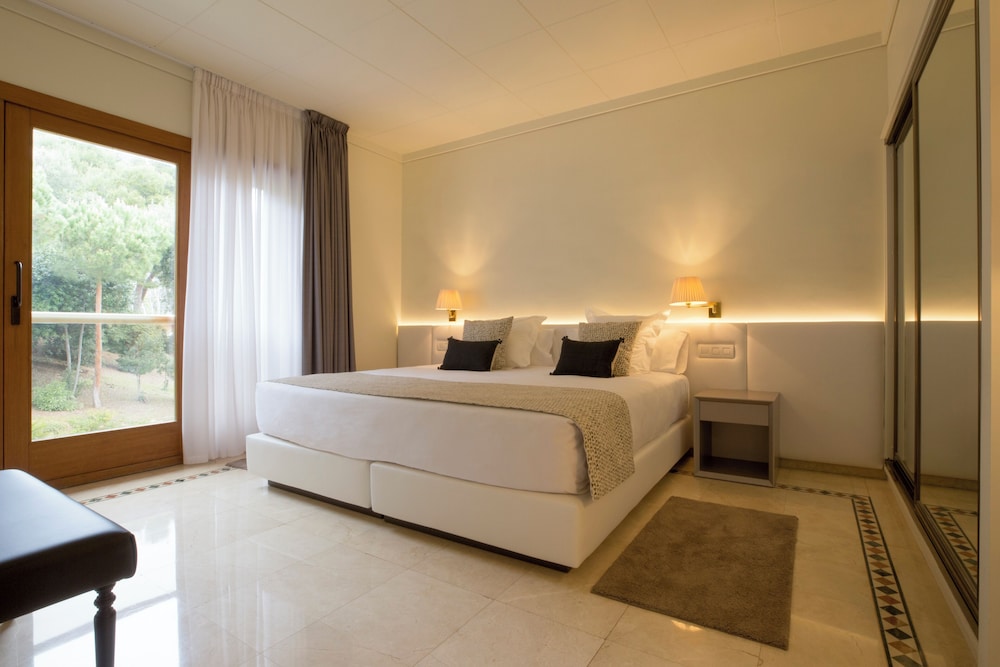 Comfort Room, Garden View