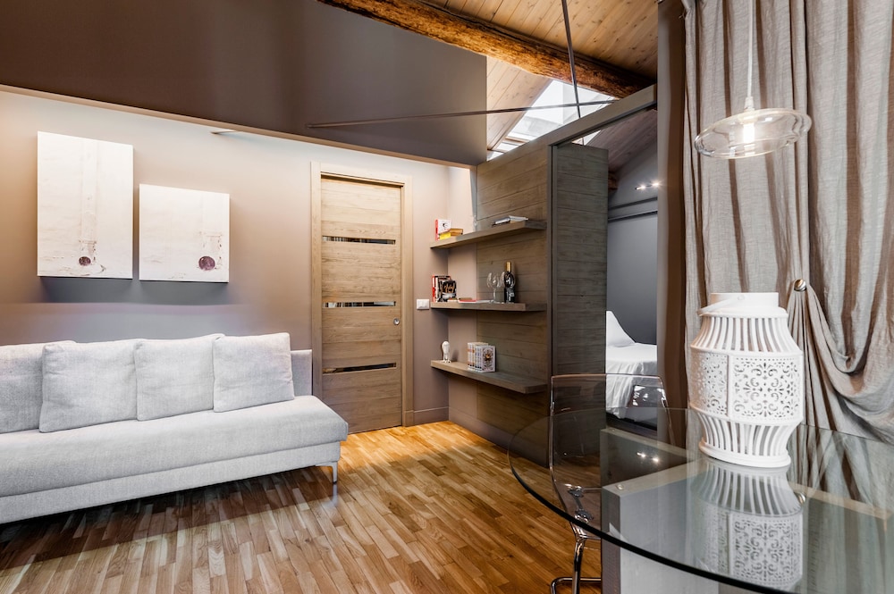 Standard Condo