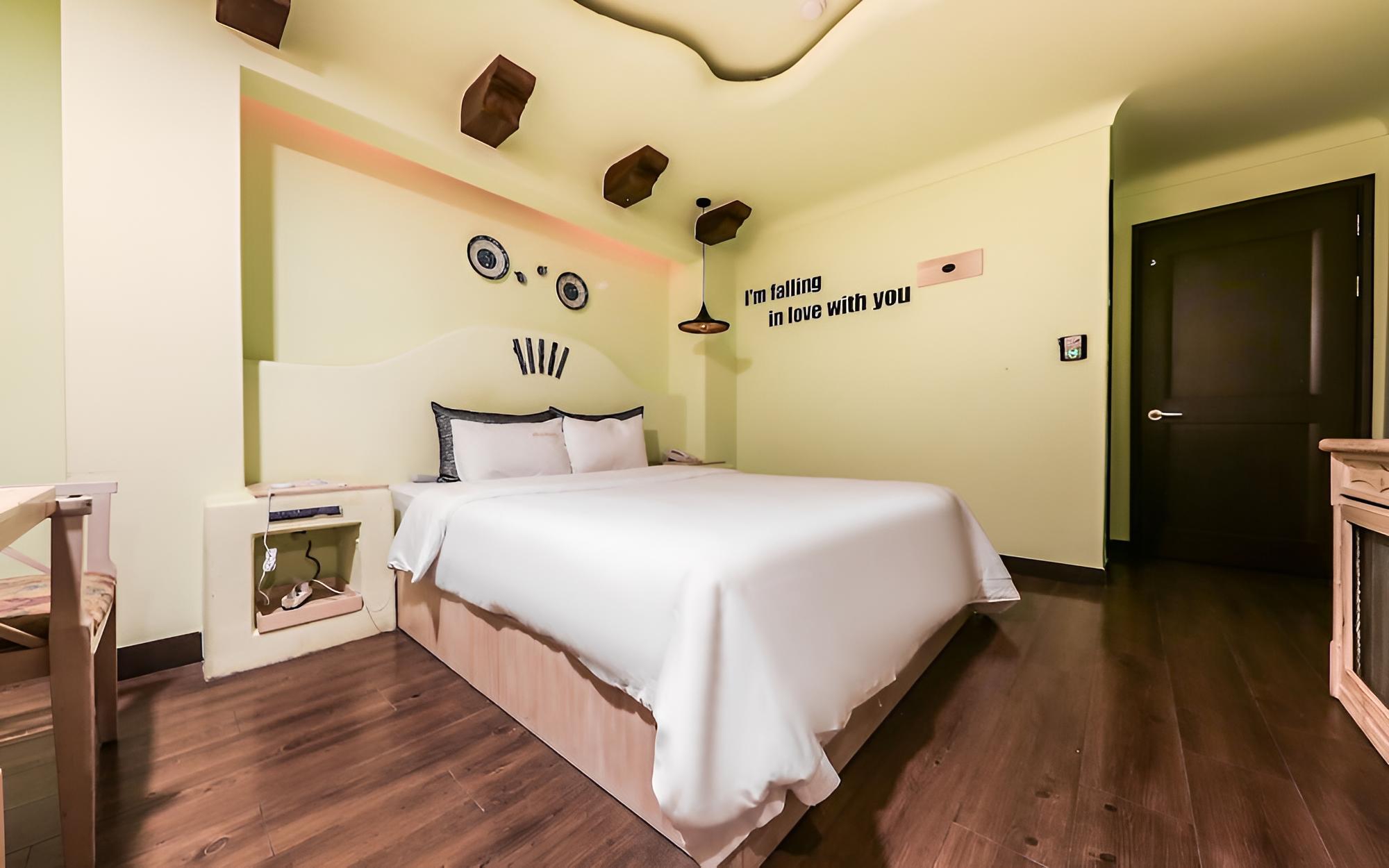Room (Standard Room)