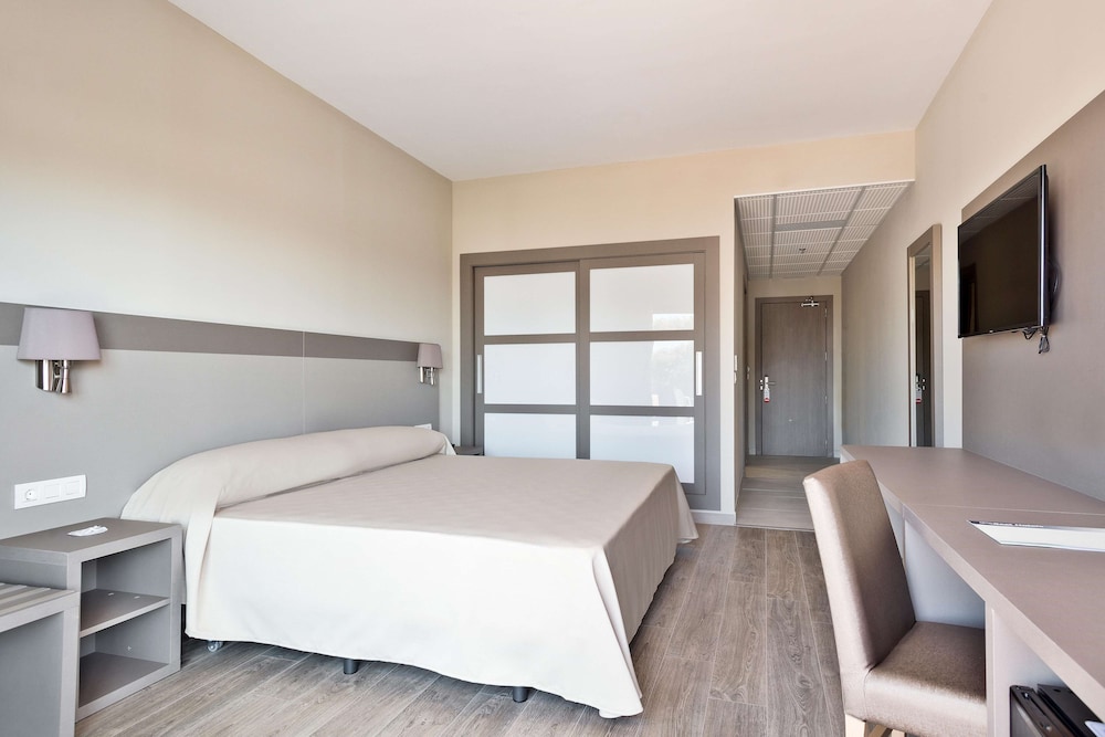 Double Room (King Size)