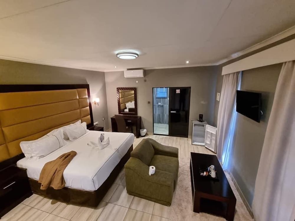 Deluxe Room, Garden View photo 1