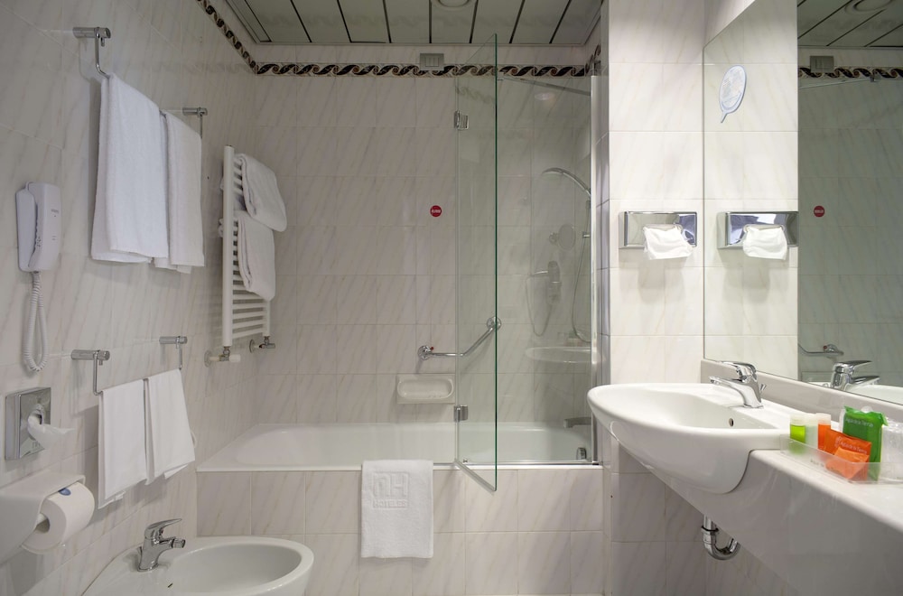 Standard Room - Photo 4