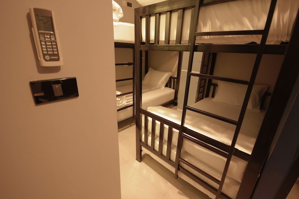Mixed Dormitory 6 Person photo 3