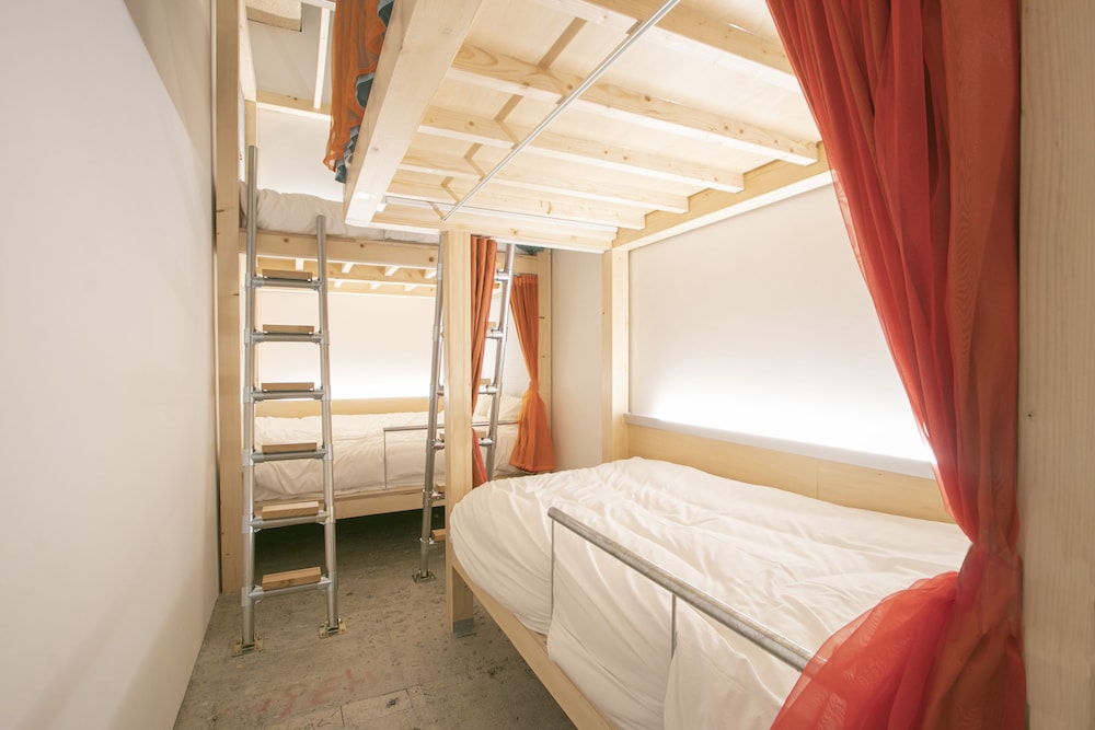 Private Deluxe Room