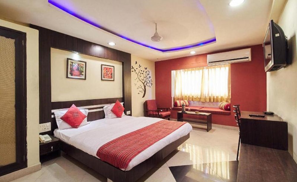 Executive Room - Photo 1