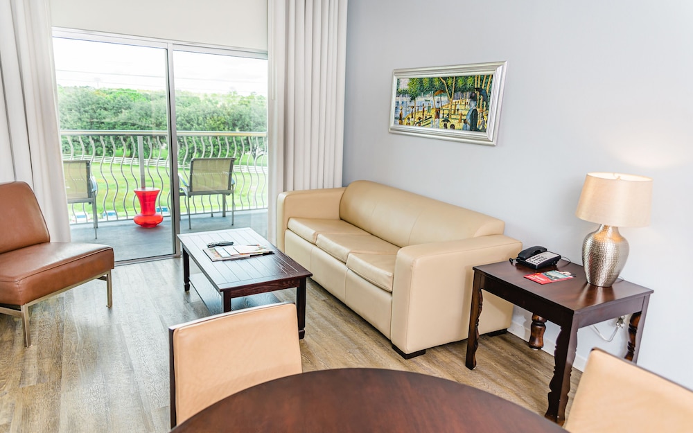 Two Bedroom, Family Suite - Photo 13