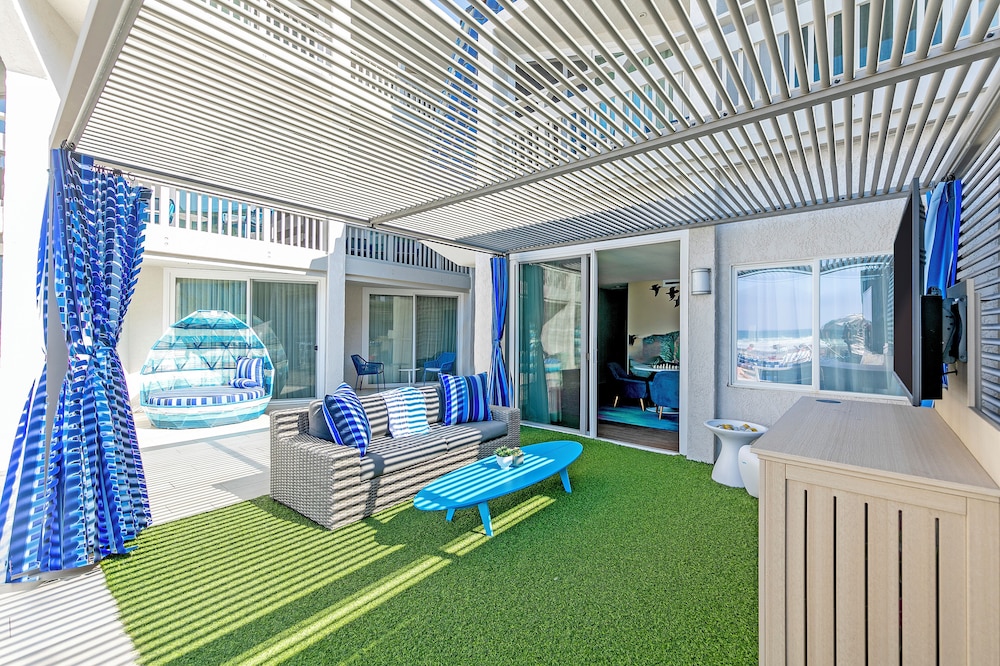 Premium Suite, 1 King Bed, Lanai, Pool View - Photo 7