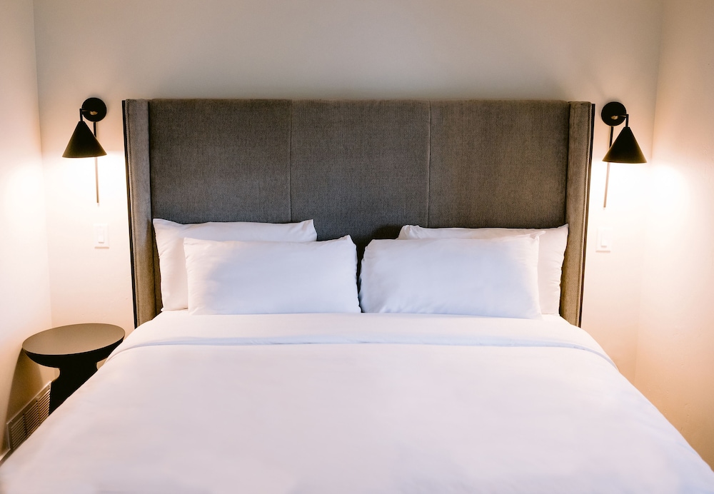 Suite, 1 King Bed with Sofa bed (Premium King Suite, Balcony, Fireplac)