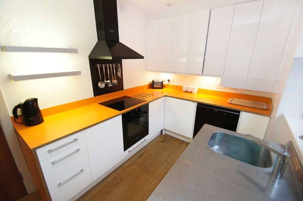 Luxury House photo 2