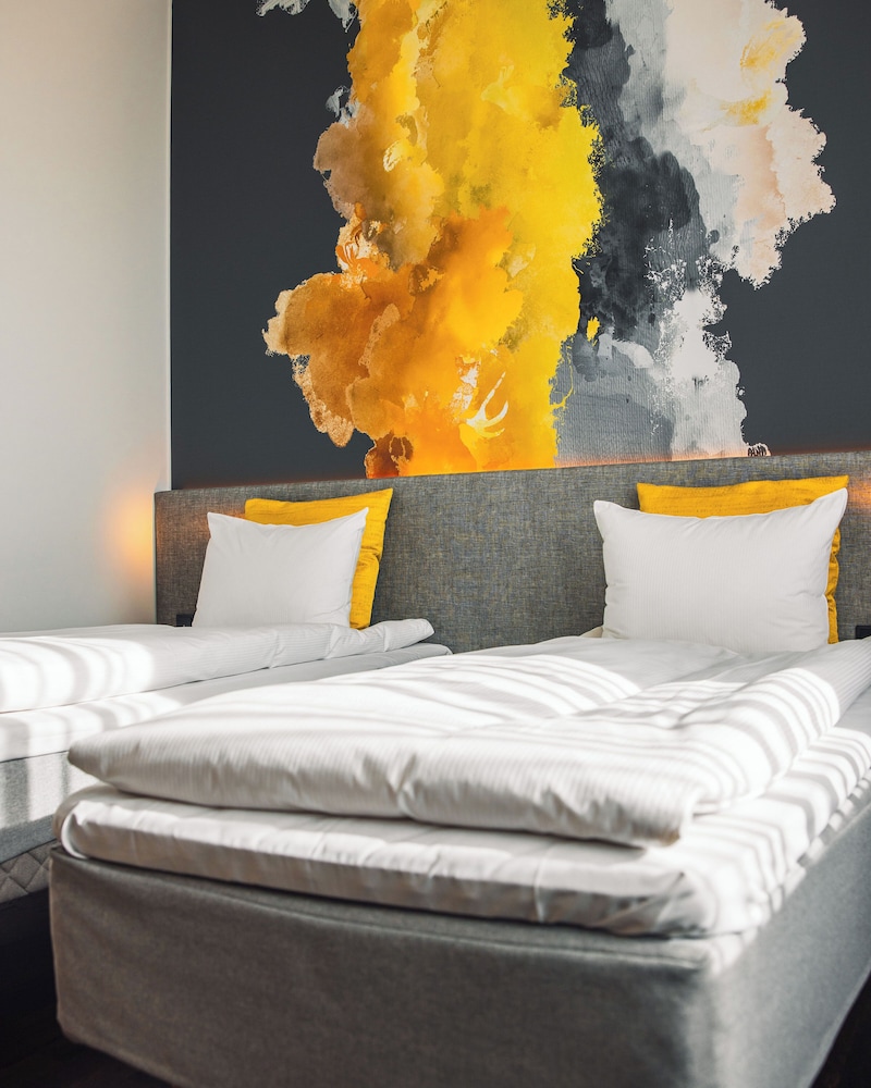 Standard Room, 2 Twin Beds, Non Smoking - Photo 3