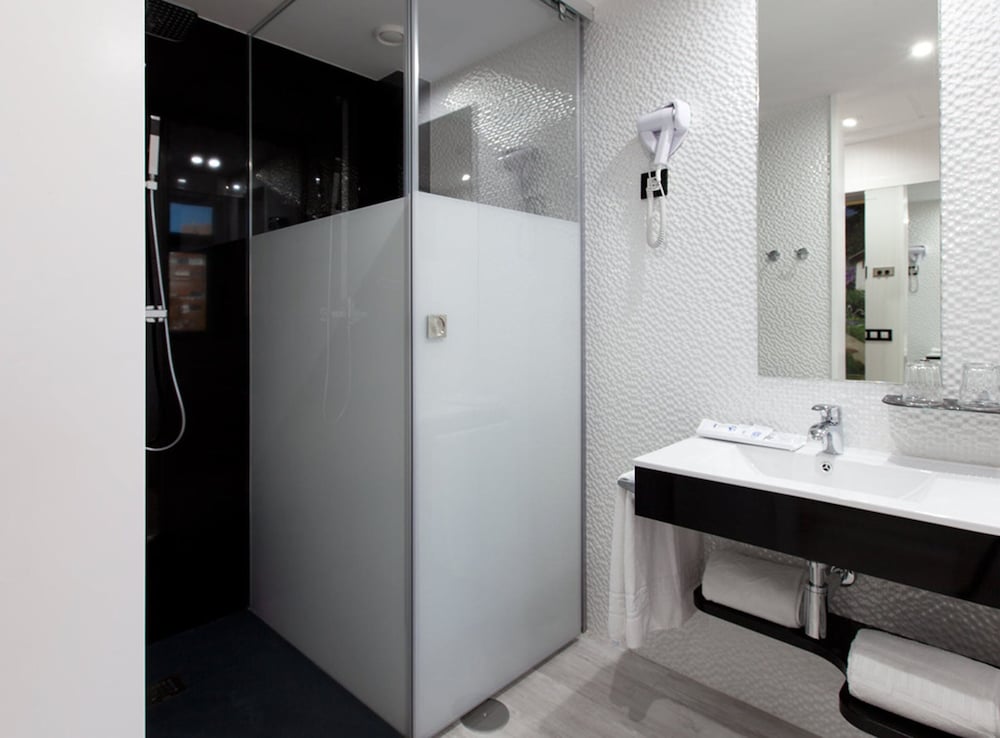 Superior Double Room - Photo 7