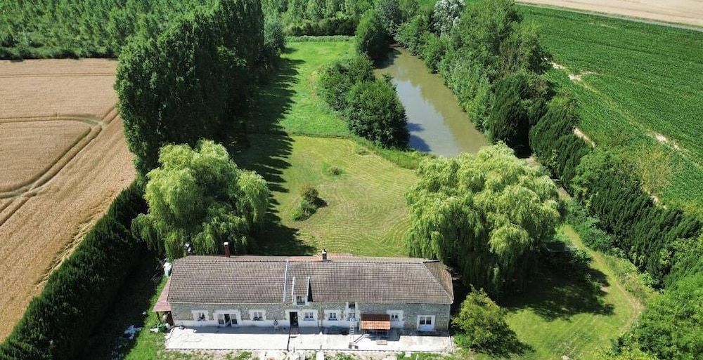 Family House photo 2