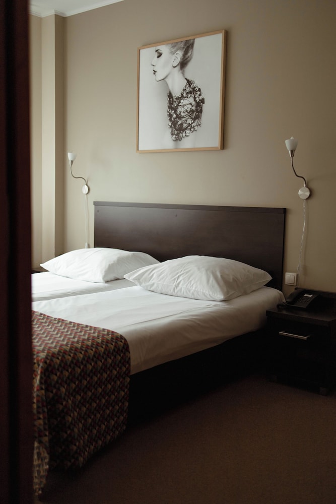 Standard Room photo 2