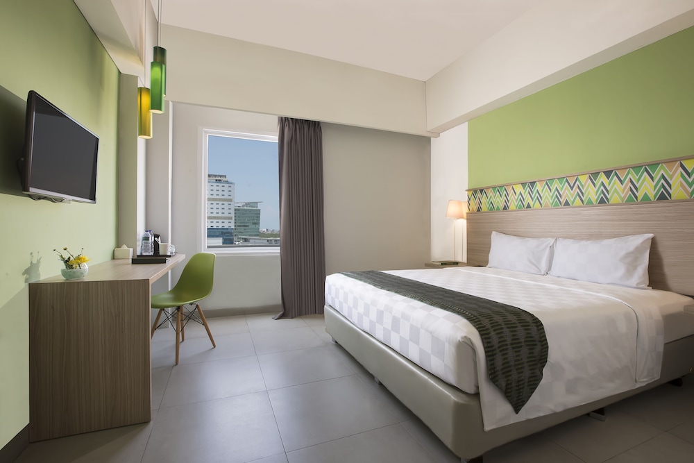 Deluxe King Room photo 1