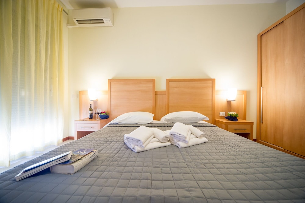 Economy Double Room Single Use photo 1