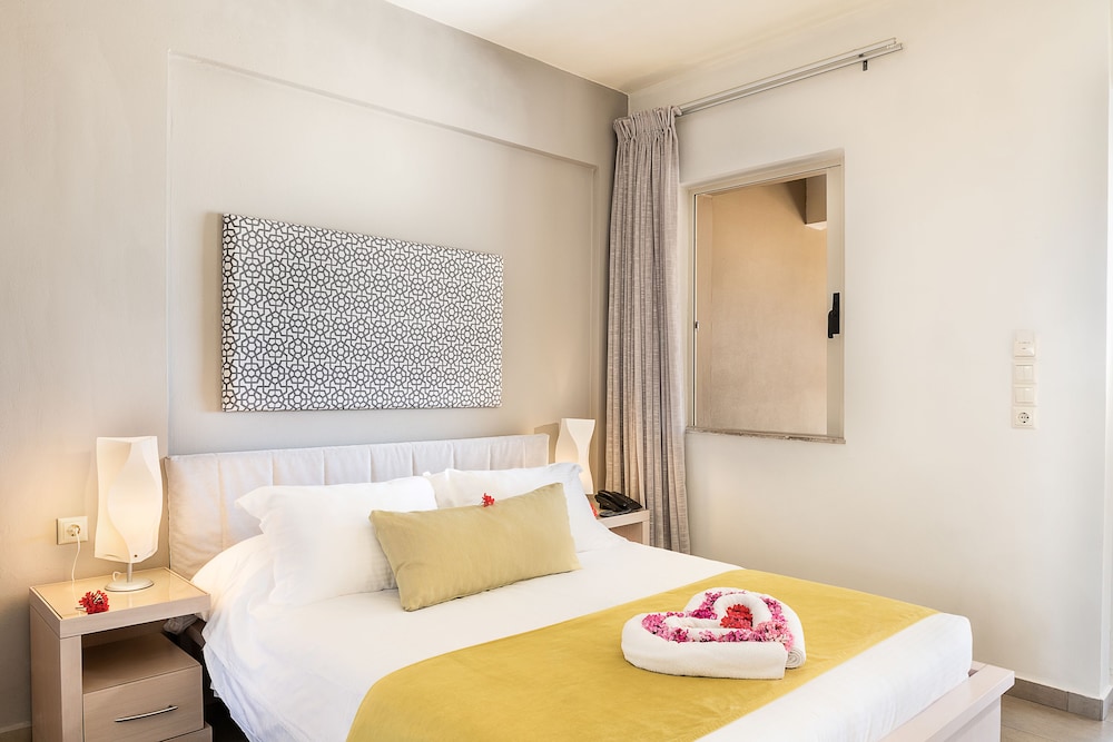 Partial Sea View Double Studio (2 adults)