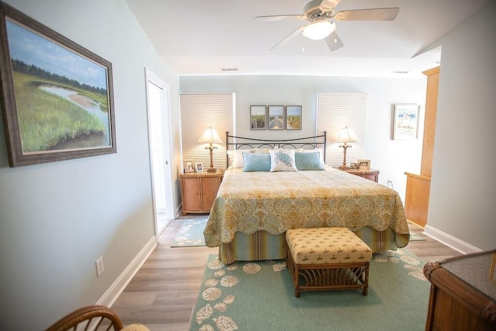 House, 6 Bedrooms photo 1