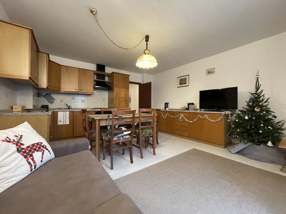 Apartment photo 1