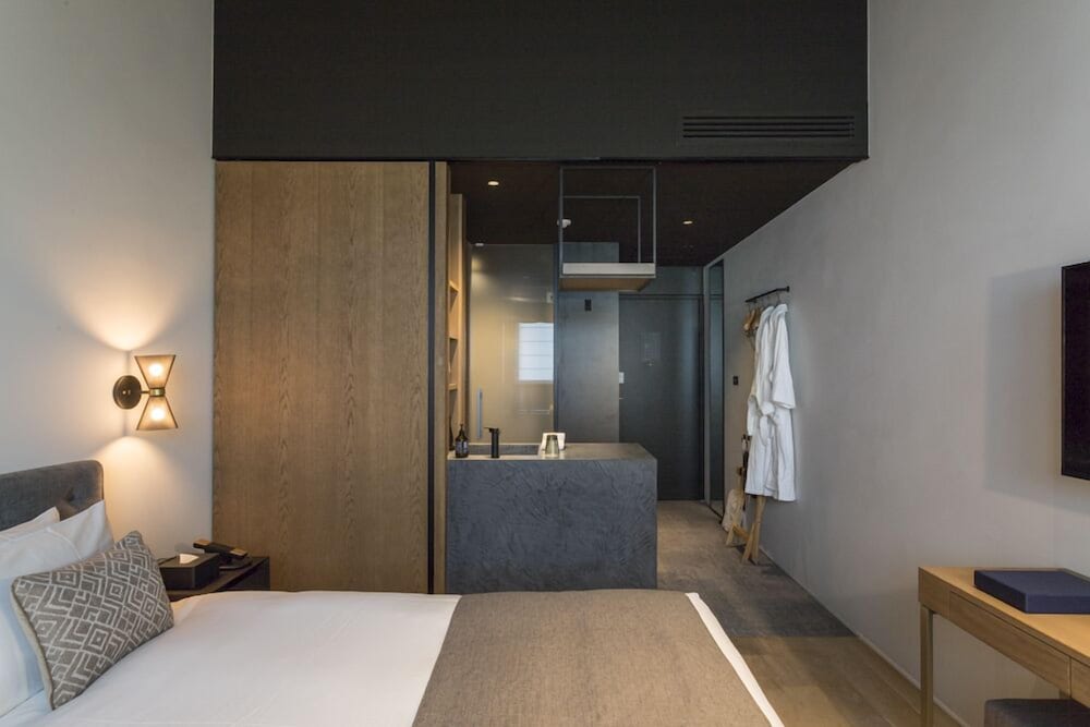 Standard Double Room - Photo 21